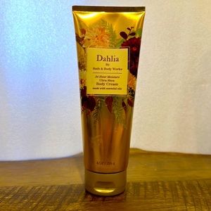 New Bath & Body Lotion - Dahlia
